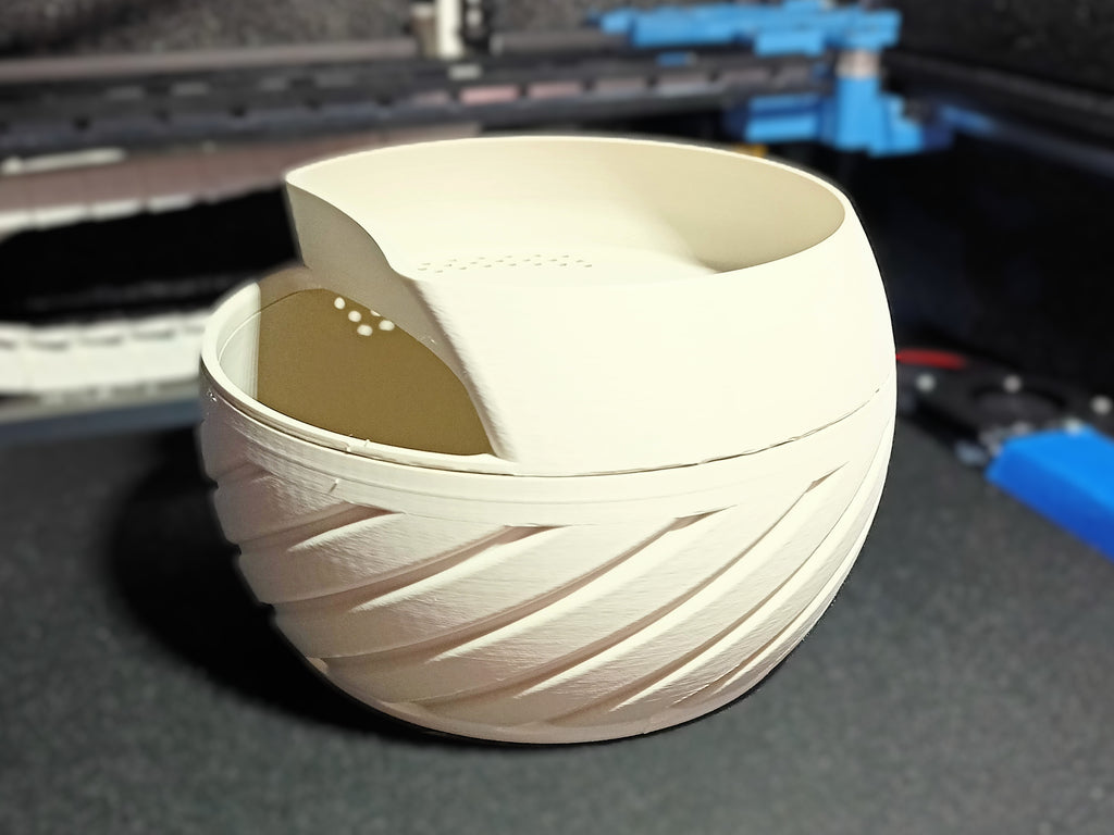 Bol à graines de tournesol avec récupérateur