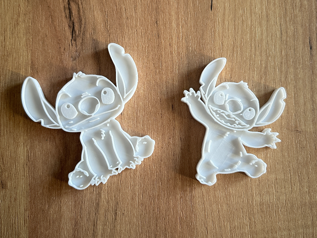 2 Moules à biscuits stitch